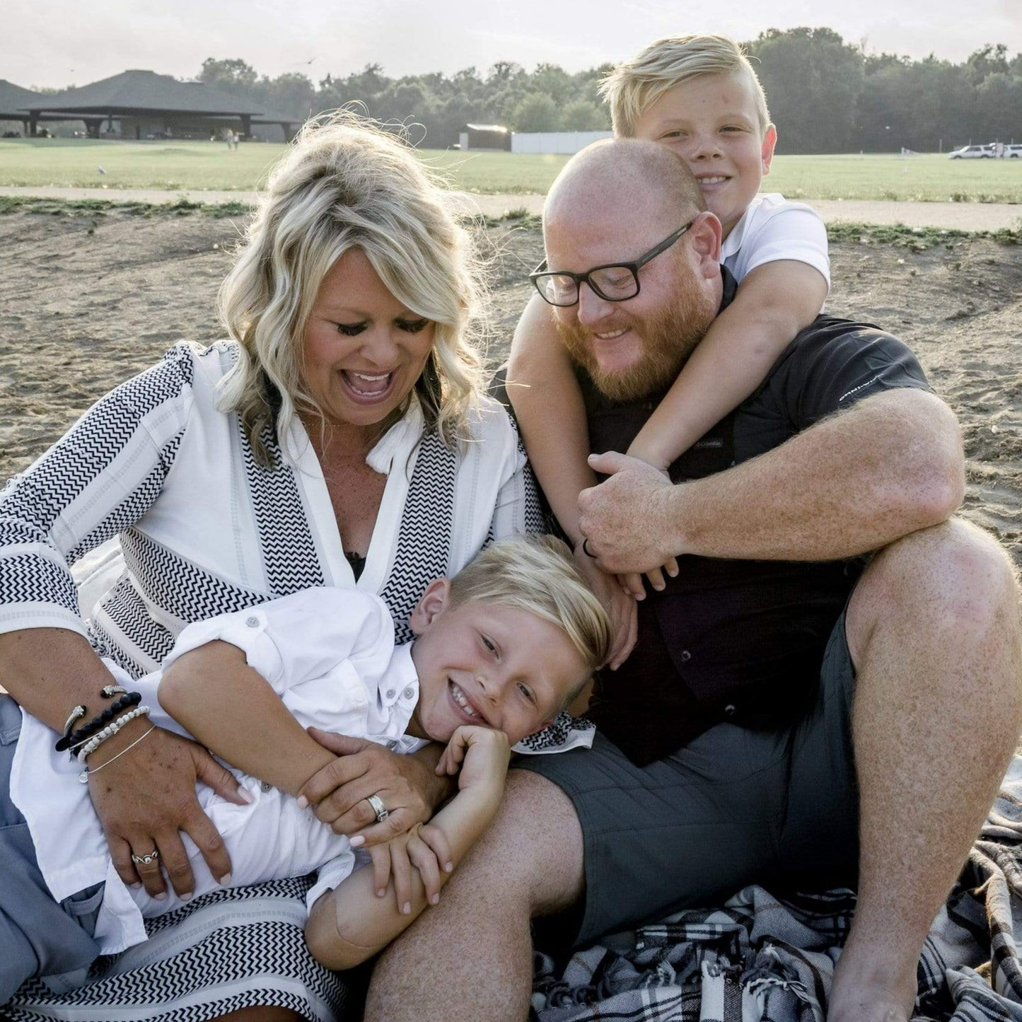 Beach Family Photography by Linen & Elm Cincinnati Ohio