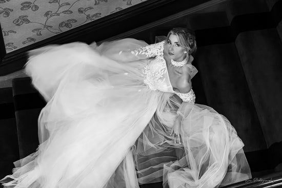 Cincinnati Wedding Photographer bride sitting on steps by Linen & Elm